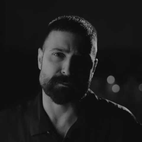 دانلود آهنگ حمید هیراد به نام نرو که جوانی عذاب من است